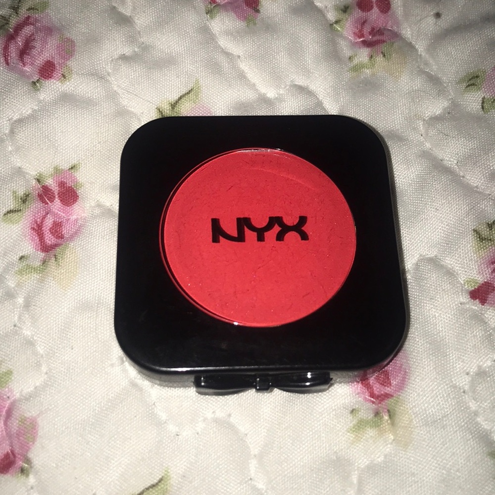 NYX eyeshadow